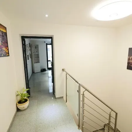 Hr Hotel